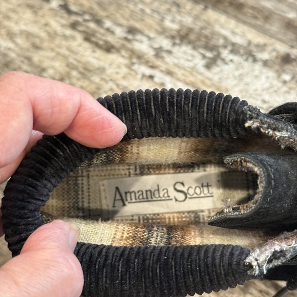 Amanda Scott Black Suede Lace Up Chukka Shoes Womens Size 9 Work Casual Comfy - Picture 4 of 9